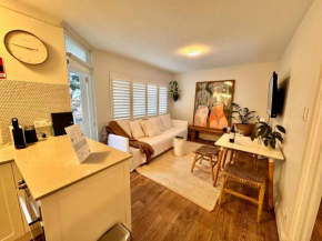 1 Bdrm Manly Beachside Apt With Parking, Sydney